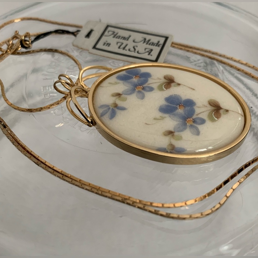 New vintage handmade floral porcelain pendant - Picture 3 of 10